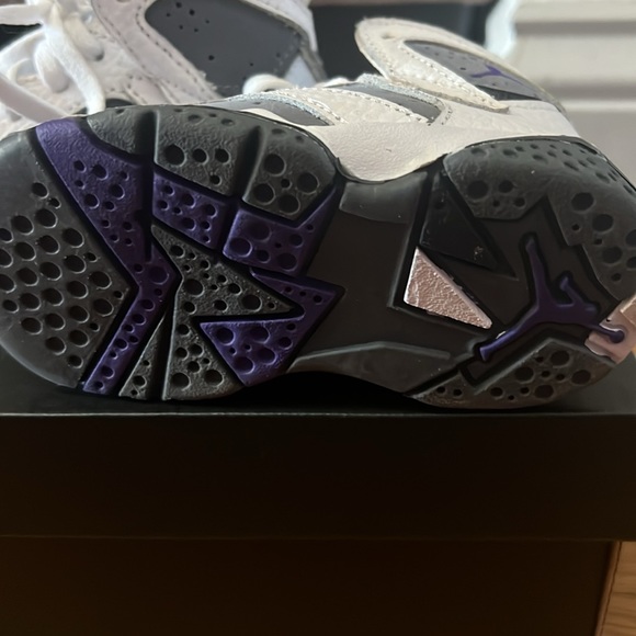 Jordan 7’s - Picture 4 of 6